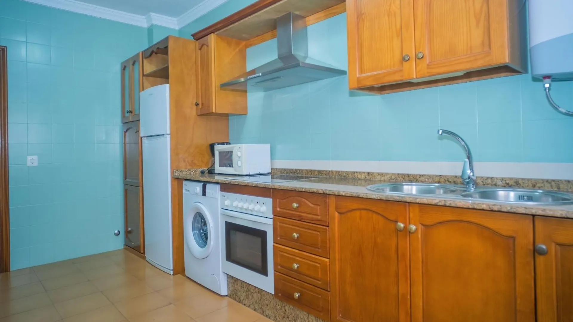 Apartment Apartamento Centrico En Conil Con Balcon Privado, Aire Acondicionado Y Garaje Para Familia Conil De La Frontera Spain