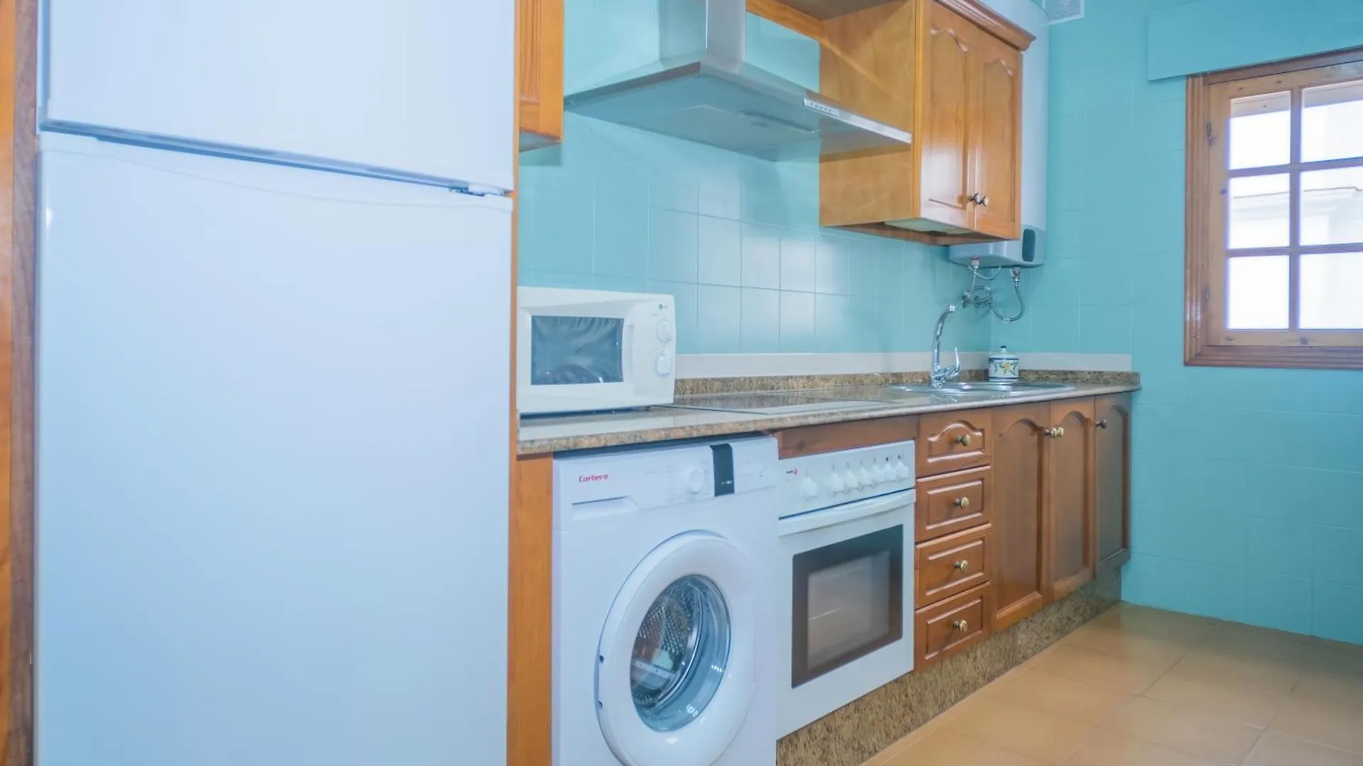 Apartment Apartamento Centrico En Conil Con Balcon Privado, Aire Acondicionado Y Garaje Para Familia Conil De La Frontera