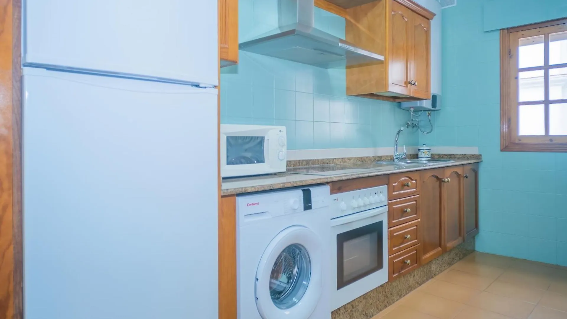 Apartment Apartamento Centrico En Conil Con Balcon Privado, Aire Acondicionado Y Garaje Para Familia Conil De La Frontera