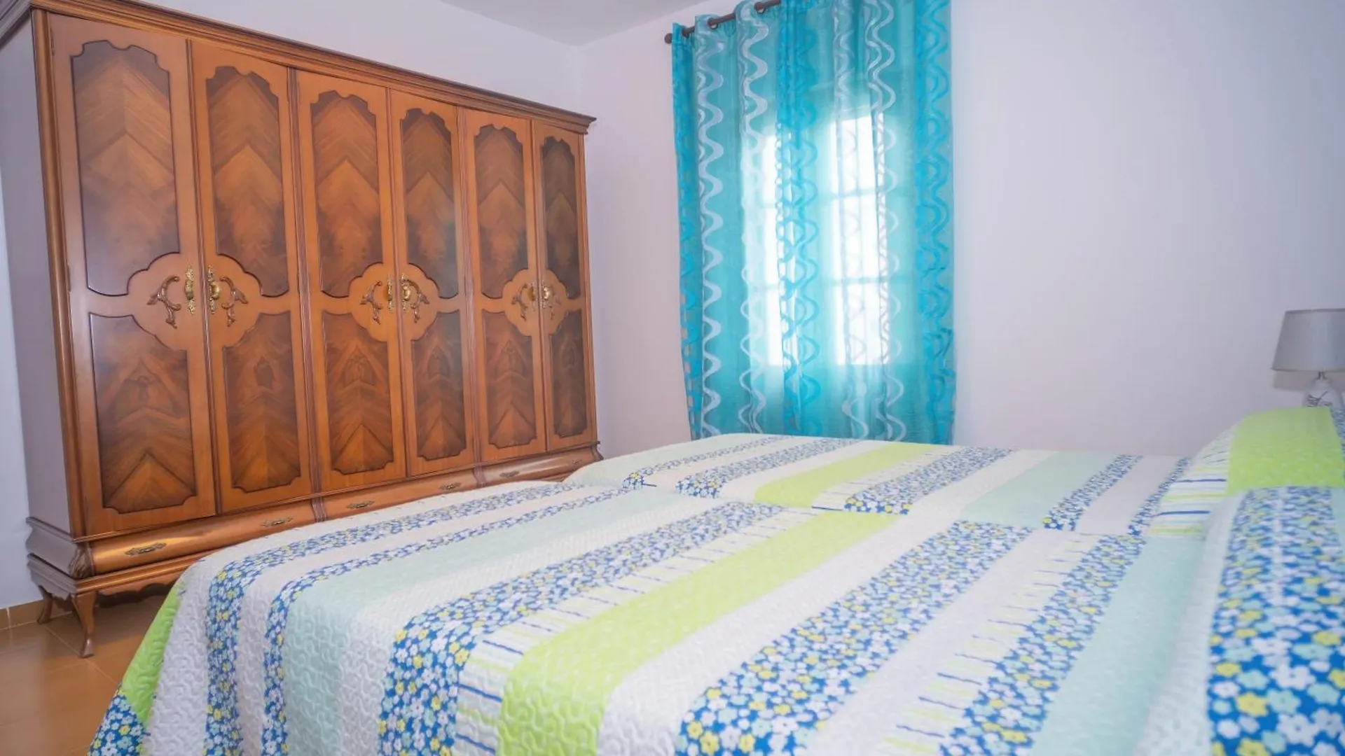 Apartamento Centrico En Conil Con Balcon Privado, Aire Acondicionado Y Garaje Para Familia Conil De La Frontera Apartment