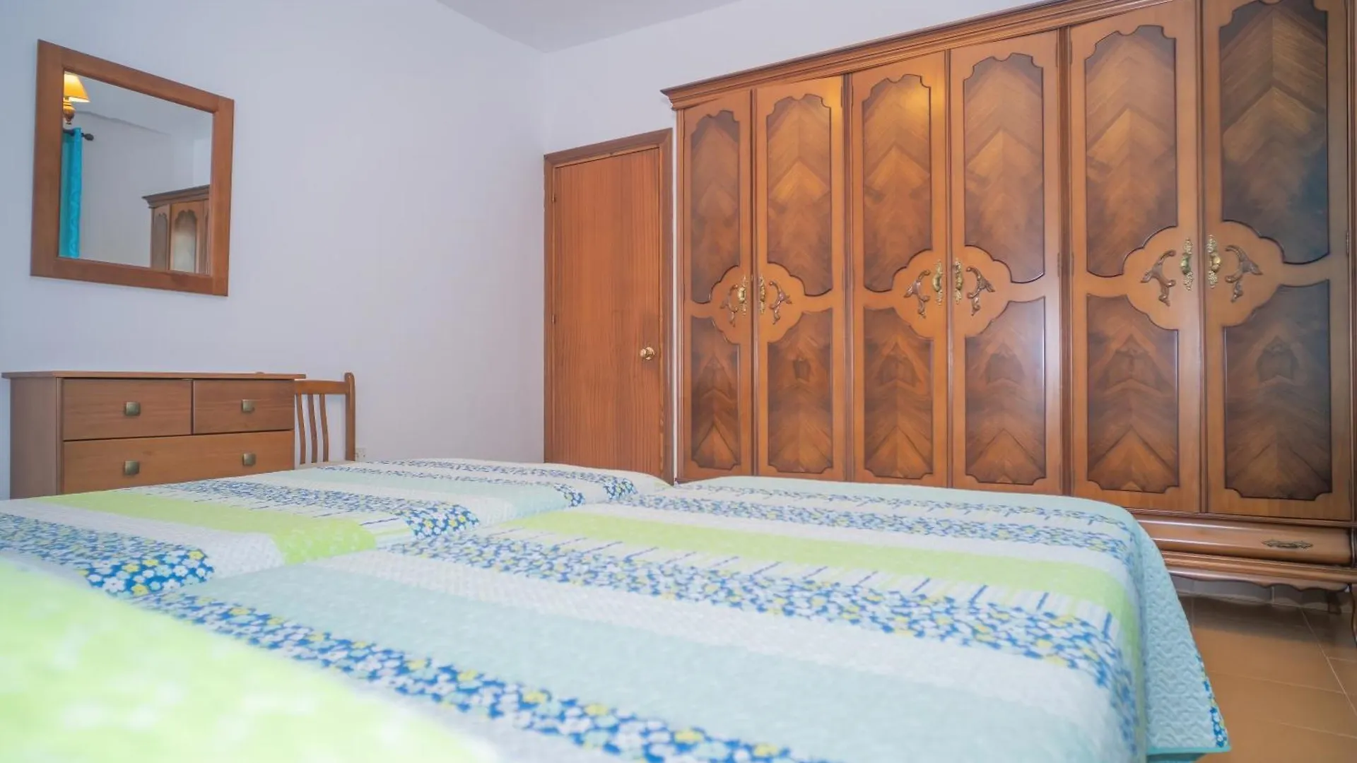 Apartment Apartamento Centrico En Conil Con Balcon Privado, Aire Acondicionado Y Garaje Para Familia Conil De La Frontera