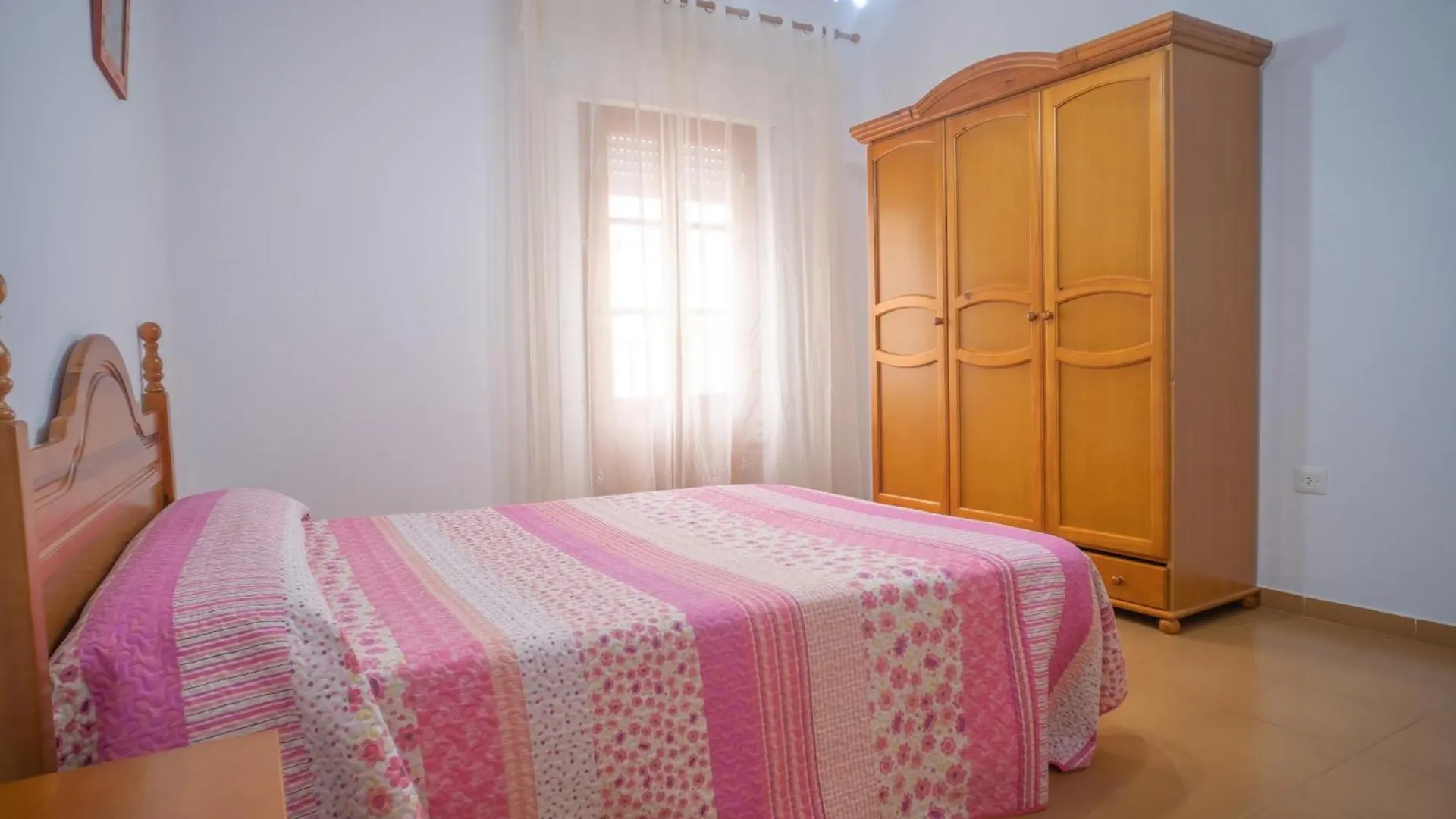 Apartamento Centrico En Conil Con Balcon Privado, Aire Acondicionado Y Garaje Para Familia Conil De La Frontera Apartment