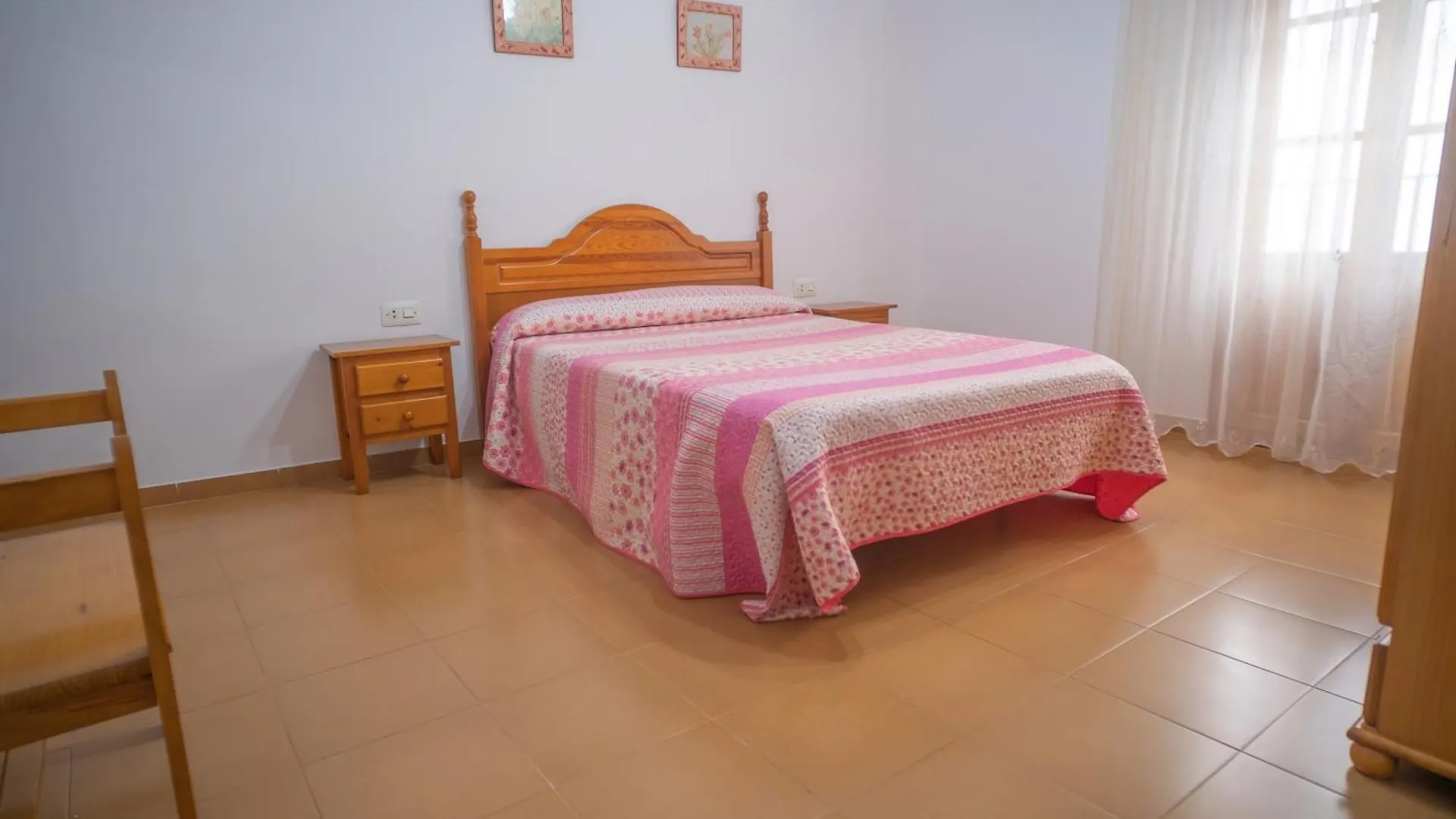 Apartamento Centrico En Conil Con Balcon Privado, Aire Acondicionado Y Garaje Para Familia Conil De La Frontera Spain
